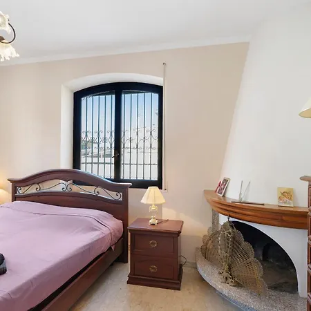 Arenella 3*
