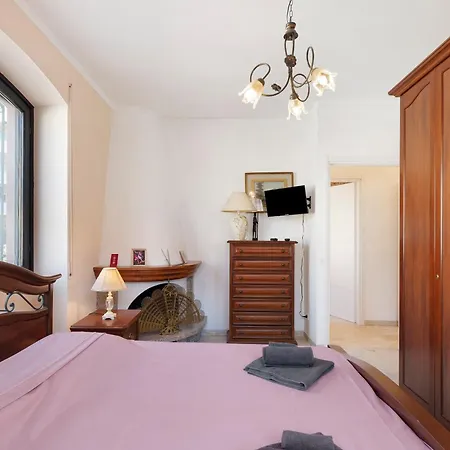 Πανσιόν Arenella 3*